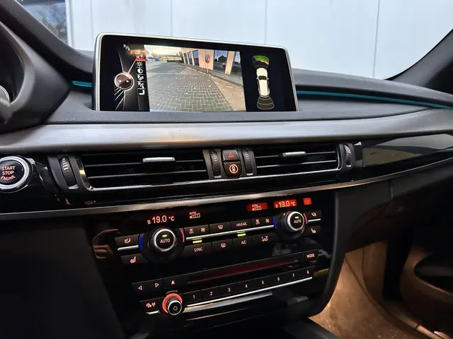 BMW X5 xDrive30d High Executive 2017 Diesel 16