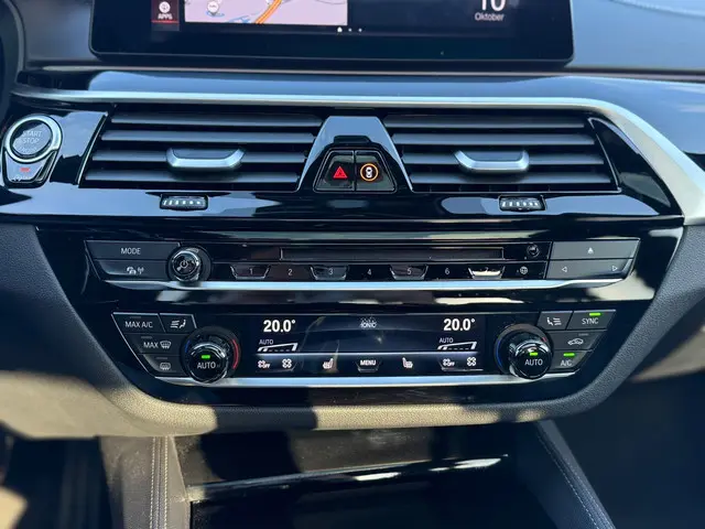 BMW 5 Serie M550d xDrive High Executive 2020 Diesel 21