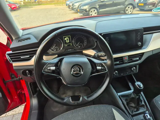 Škoda Kamiq 1.0 TSI Style 2021 Benzine 18