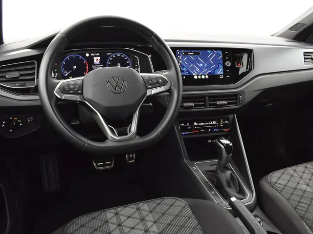 Volkswagen Polo 1.0 TSI 110pk DSG R-Line 2024 Benzine 18