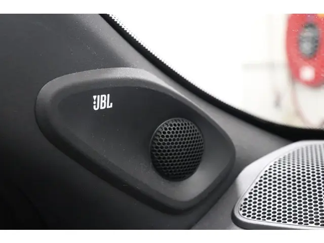 Toyota Yaris 1.5 Hybrid Executive 2021 Hybride Benzine 29