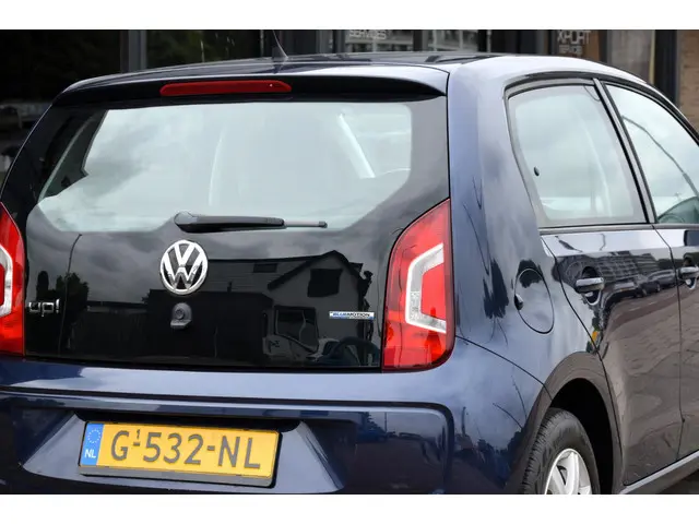 Volkswagen up! 1.0 high up! BlueMotion 2012 Benzine 13
