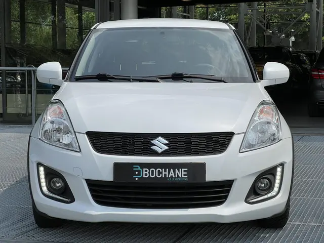 Suzuki Swift 1.2 Dynamic EASSS 2015 Benzine 16