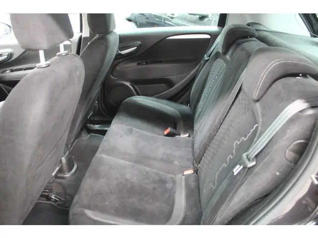 Fiat Punto Evo 0.9 TwinAir Sport 2013 Benzine 6