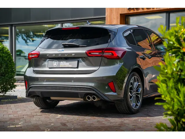 Ford Focus 1.0 EcoBoost Hybrid ST Line 2024 Benzine 11