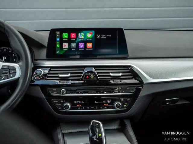 BMW 5 Serie 520i High Executive M-Sport 2019 Benzine 25