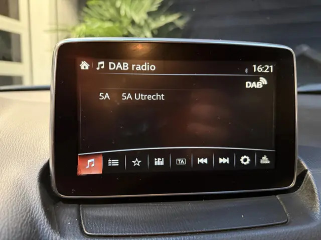 Mazda CX-3 2.0 exclusive-line Automaat! 2016 Benzine 16