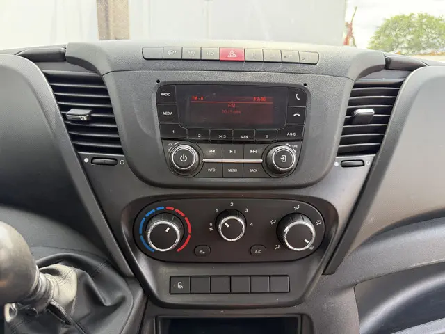 Iveco Daily 35S14 2.3 2018 Diesel 11