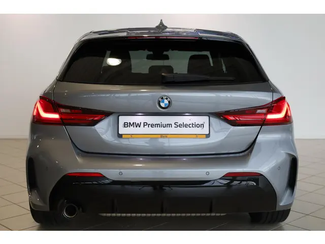 BMW 1 Serie 5-deurs 118i 2022 Benzine 5