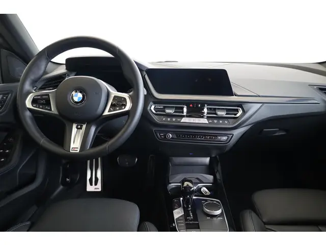 BMW 2 Serie Gran Coupé 220i 2024 Benzine 10