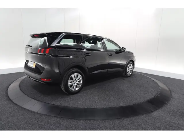 Peugeot 5008 PureTech 130 EAT8 Active Pack 2023 Benzine 10