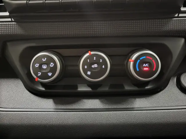 Renault Trafic 2.0dCi L2/H1 Trekhaak Euro 6! 2023 Diesel 11
