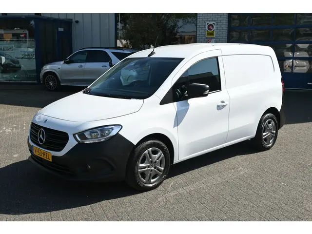 Mercedes-Benz Citan 110 CDI L1 Pro 2023 Diesel