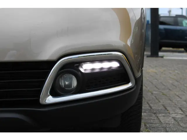 Renault Captur TCe 90 Dynamique 2015 Benzine 8
