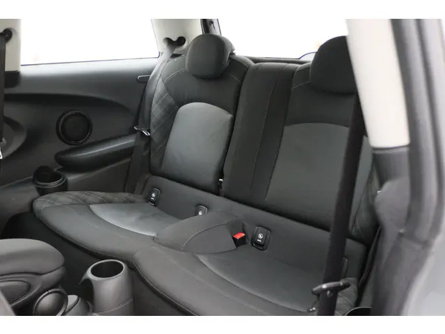 MINI Cooper Mini 1.5 Chili Business 2018 Benzine 12