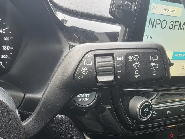 Ford Fiesta 1.0 EcoBoost Titanium 2018 Benzine 24