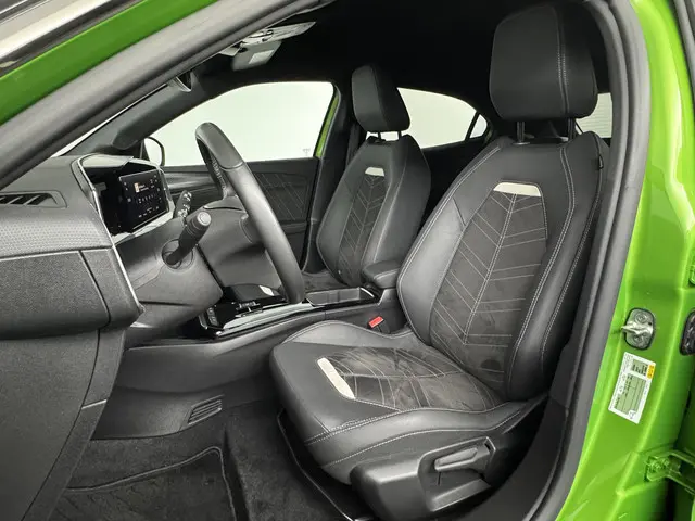 Opel Mokka-e Ultimate 50-kWh 11kw bl. 2023 Elektrisch 9