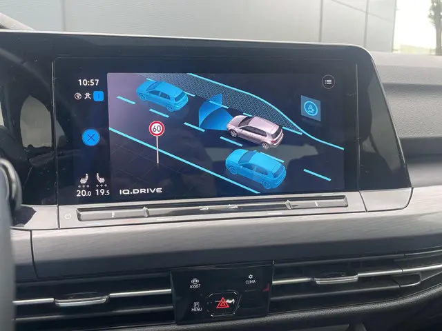 Volkswagen Golf 1.5 eTSI R-Line 2020 Benzine 10