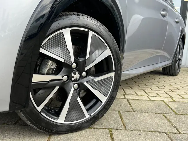 Peugeot e-208 EV GT 50 kWh 2020 Elektrisch 10