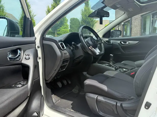 Nissan QASHQAI 1.2 N-Connect|NAVI|PANO|CLIMATE 2018 Benzine 4