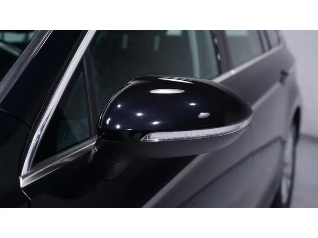 Volkswagen Passat Variant 1.5 TSI Business 2022 Benzine 12