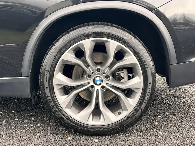 BMW X5 xDrive 50i High Executive 2013 Benzine 27