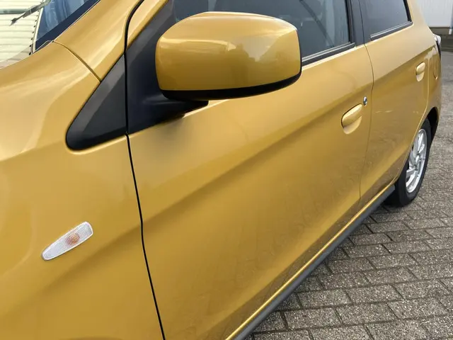 Mitsubishi Space Star 1.2 Active 2020 Benzine 28