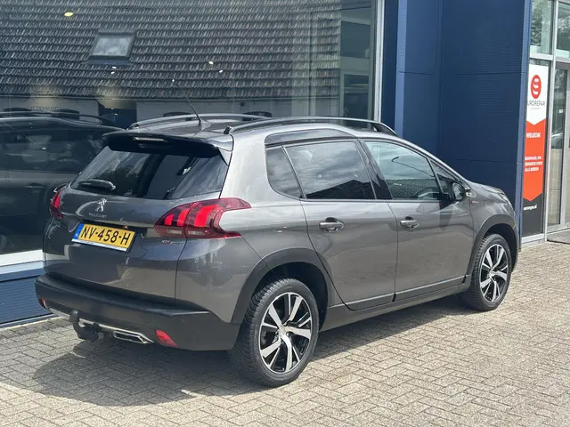 Peugeot 2008 1.2 Turbo 110 PK GT-line 2017 Benzine 3
