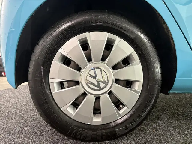 Volkswagen up! 1.0 BMT move up! 2017 Benzine 19
