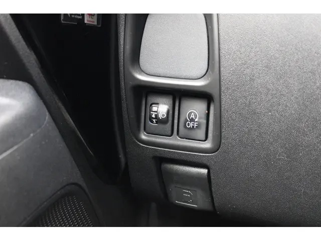 Peugeot 108 1.0 e-VTi Active 2016 Benzine 28