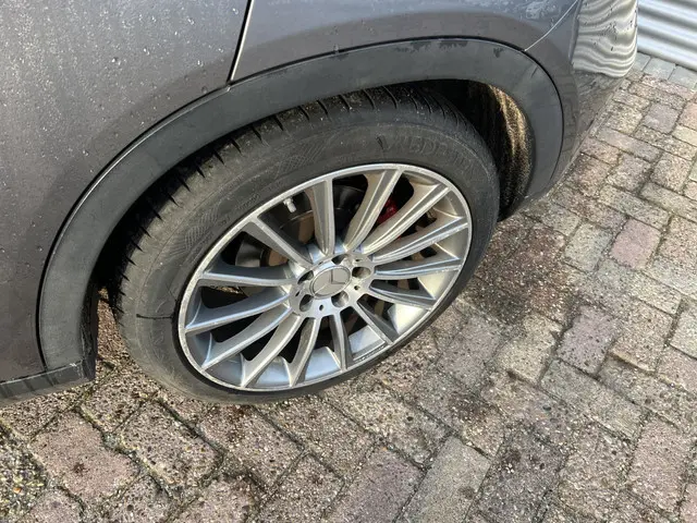 Mercedes-Benz GLA 200 Edition 1 2014 Benzine 18