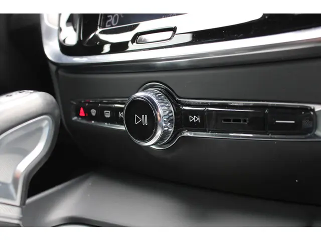 Volvo S60 T4 Automaat R-Design 2019 Benzine 51