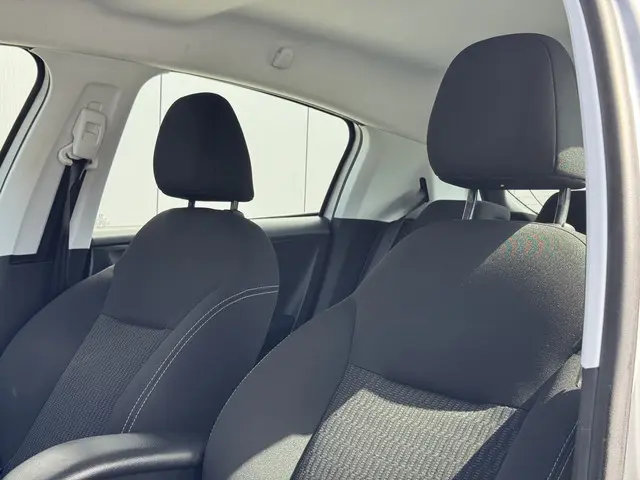 Peugeot 208 1.2 PureTech Blue Lion 2017 Benzine 10