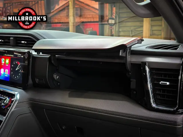 GMC Sierra 1500 Denali 6.2L 2024 Benzine 19