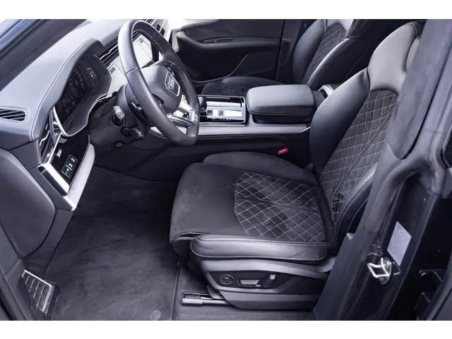 Audi Q8 55 TFSI quattro 2019 Benzine 49
