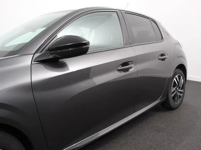 Peugeot 208 1.2 100pk Turbo Allure Pack 2023 Benzine 28