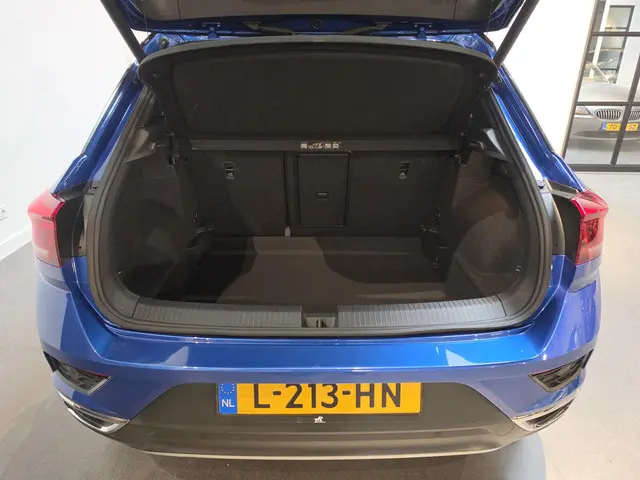 Volkswagen T-Roc 1.5 TSI Sport 2021 Benzine 30