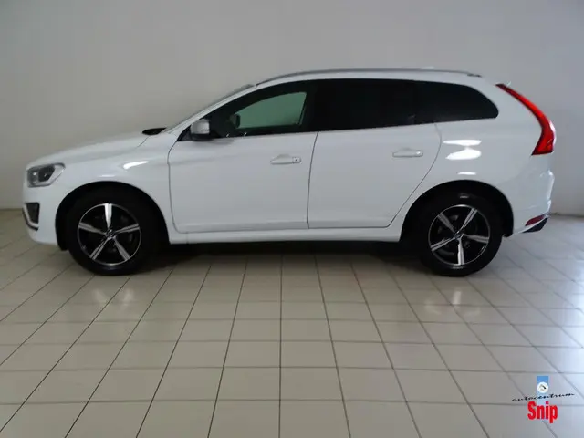 Volvo XC60 2.0 T5 R-Design Automaat. 2017 Benzine 7