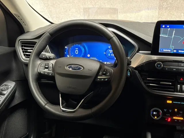 Ford Kuga Titanium X 2022 Hybride Benzine 16