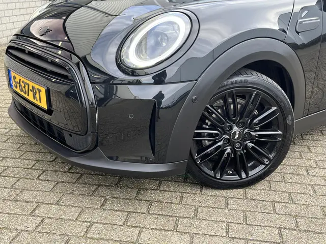 MINI Cooper 1.5 Classic 2023 Benzine 50