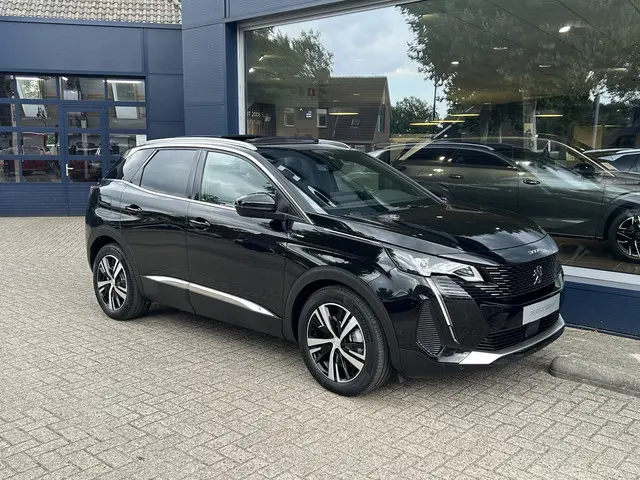 Peugeot 3008 1.6 HYbrid 225 GT 2023 Hybride Benzine 4