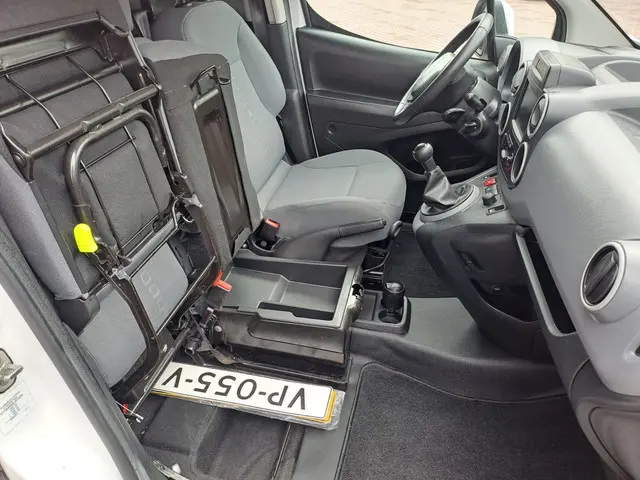 Citroën Berlingo 1.6 HDI 75 Club 2015 Diesel 24