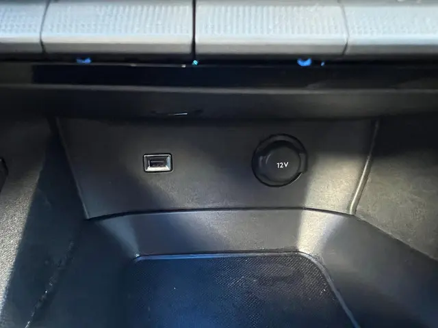 Peugeot 3008 1.2 PureTech Allure Automaat 2017 Benzine 37