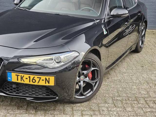 Alfa Romeo Giulia 2.0T Super 2018 Benzine 2