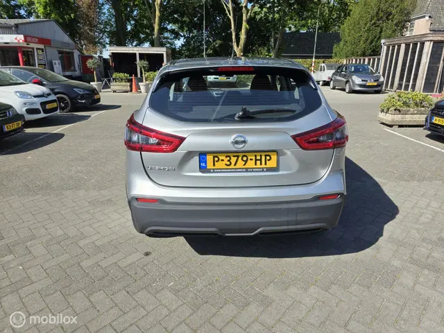Nissan QASHQAI 1.2 Acenta 2018 Benzine 4