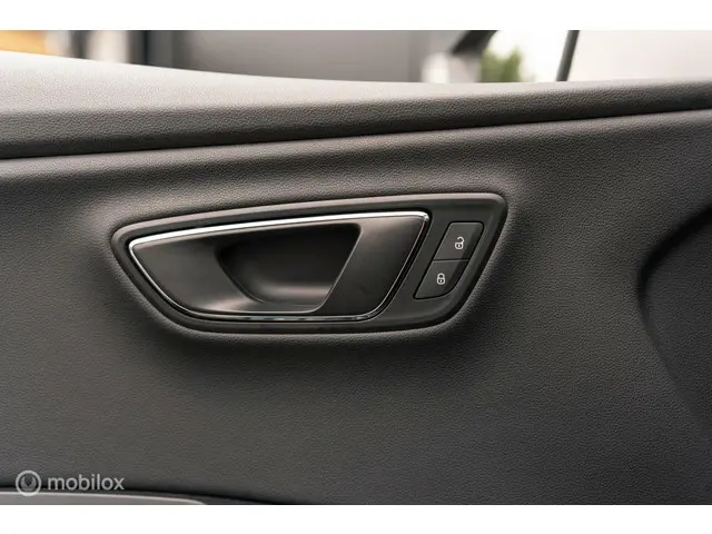SEAT Leon Sportstourer ST 1.2 TSI Style 2017 Benzine 39
