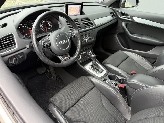 Audi Q3 2.0 TFSI quattro Pro Line S 2013 Benzine 26