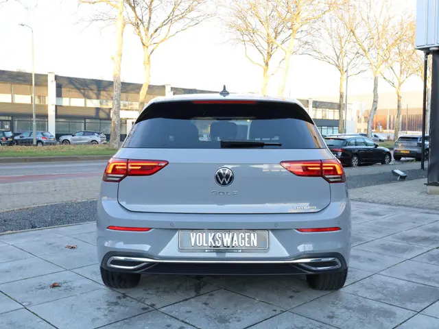 Volkswagen Golf 1.4 eHybrid PHEV 2022 Hybride Benzine 4