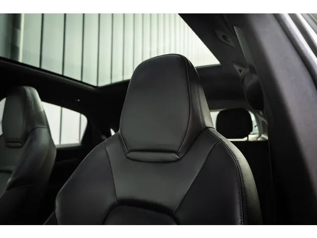 Porsche Cayenne Coupé 3.0 E-Hybrid 2020 Hybride Benzine 33