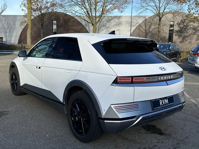 Hyundai IONIQ 5 Lounge AWD 77.4 kWh 2023 Elektrisch 7